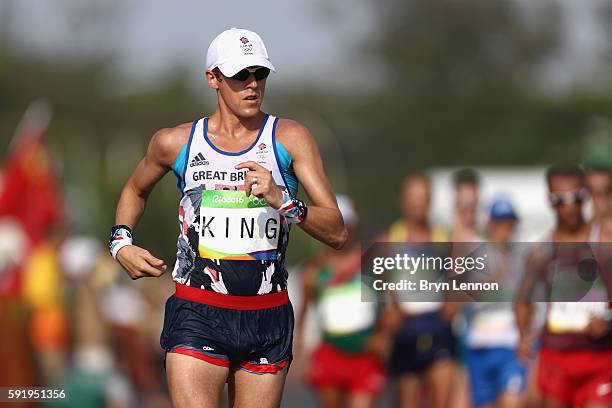Dominic Del Rio Dominic King Photos and Premium High Res Pictures - Getty Images