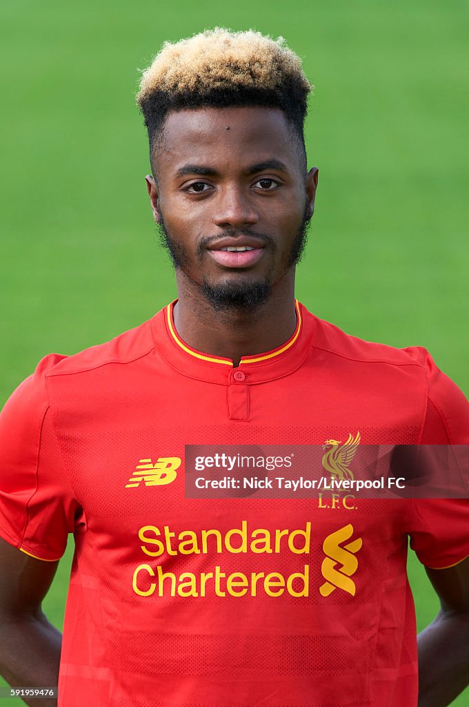 Liverpool Academy Photocall and Portrait Session