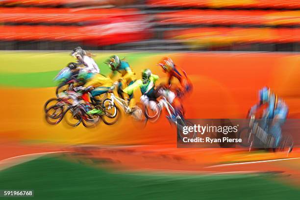 Laura Smulders of the Netherlands, Brooke Crain of the United States, Elke Vanhoof of Belgium, Yaroslava Bondarenko of Russia, Caroline Buchanan of...