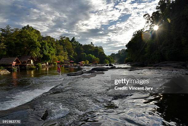 champasak rapids lao asia - meseta de bolaven fotografías e imágenes de stock