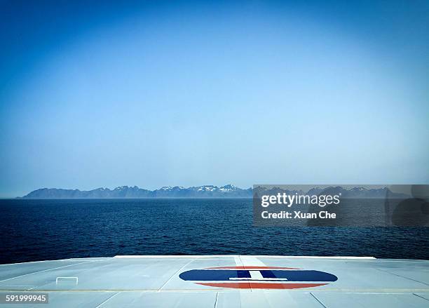 ferry crossing to moskenesøya - xuan che stock-fotos und bilder