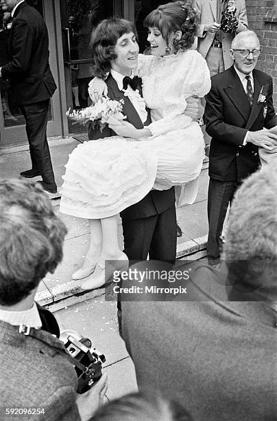 Wedding of The Who rock group guitarist Pete Townshend and Karen Astley at Didcot Registry Office. 20th May 1968.