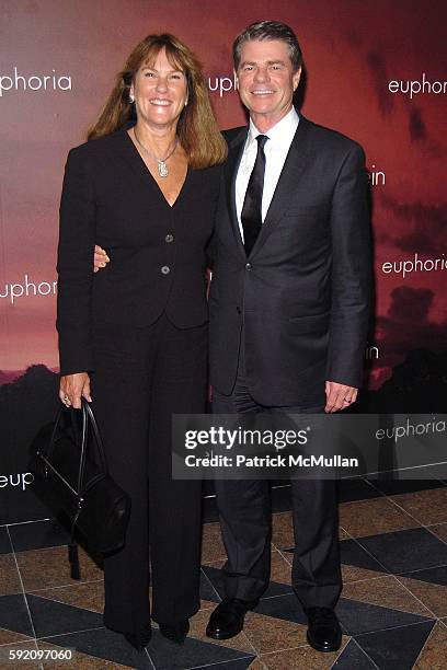 1,178 Calvin Klein Collection Euphoria Stock Photos, High-Res Pictures ...