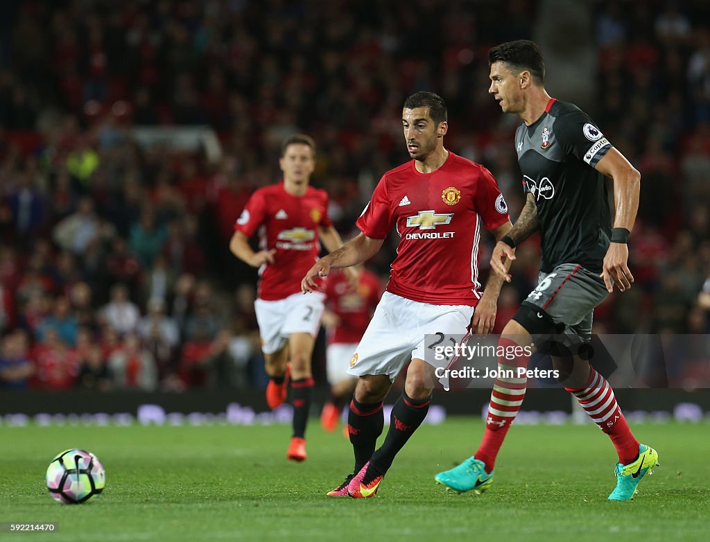 Manchester United v Southampton - Premier League