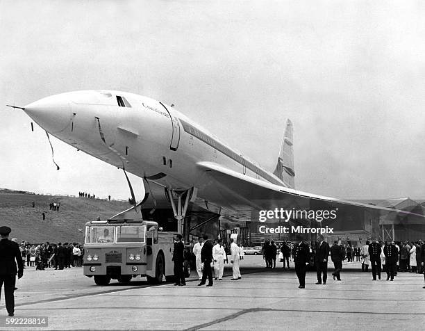 Concorde First Prototype 103 Concorde 002 Prototype Stock Photos, High-Res Pictures, and Images ...