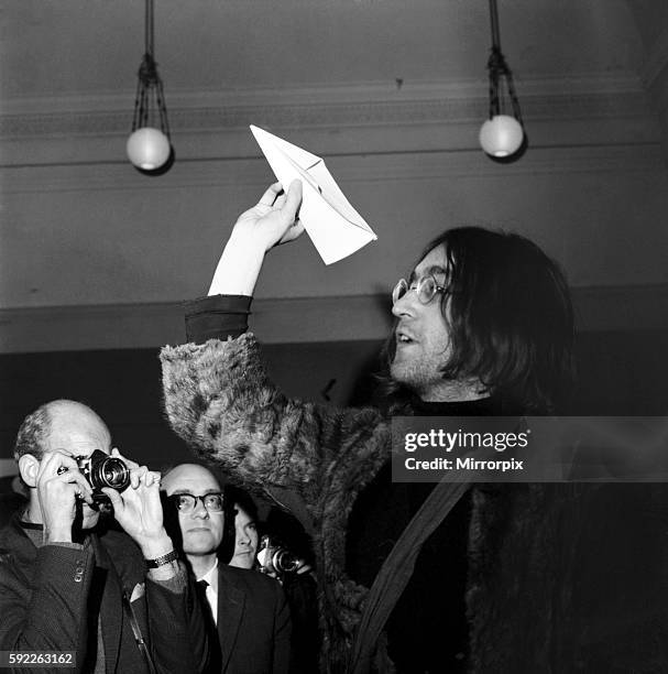 686 John Lennon School Stock Photos, HighRes Pictures, and Images