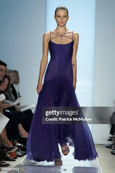 Runway attends Chado Ralph Rucci Spring 2006 Fashion Show at The ...