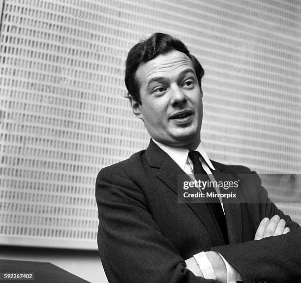 Pictures of Beatles manager Brian Epstein taken at the EMI studio. October 1964 S08733-001