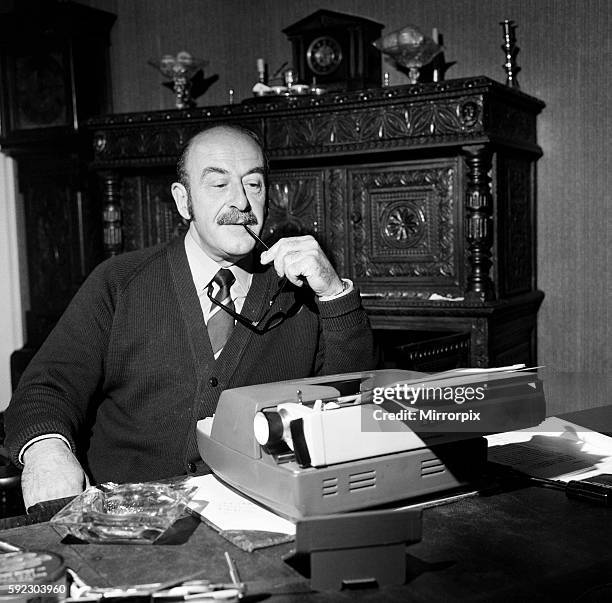 21 Talbot Rothwell Photos & High Res Pictures - Getty Images