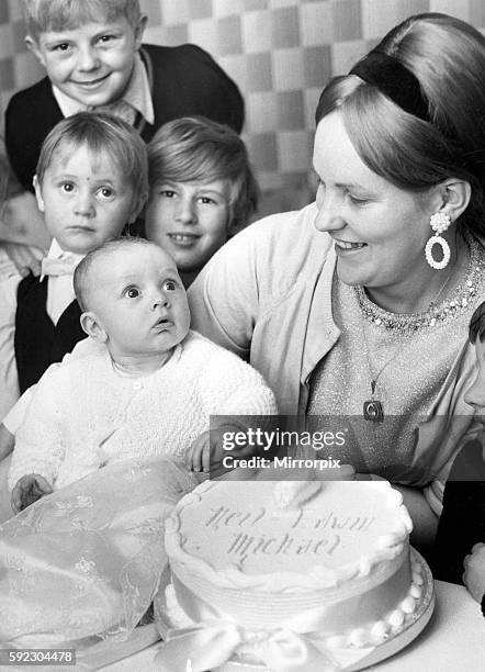 His mother Ina Carlin decided to mark the occasion by naming him after the famous Apollo 11 astronauts Neil Armstrong, Edwin Aldrin & Michael Collins...