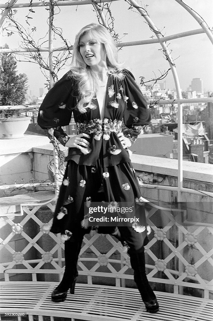 Lynsey De Paul