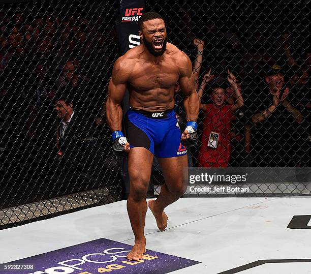 Tyron Tyron Woodley Photos and Premium High Res Pictures - Getty Images