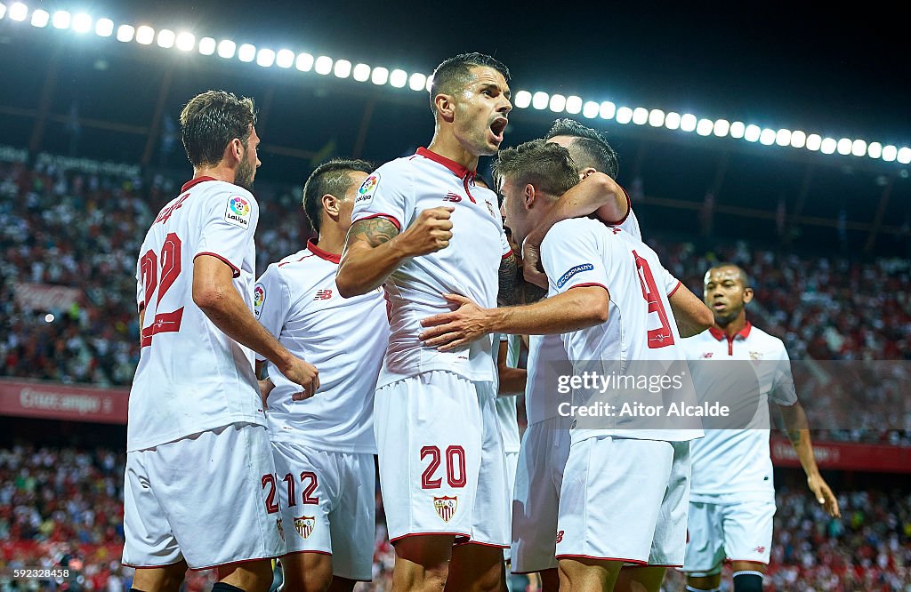 Sevilla FC v RCD Espanyol - La Liga