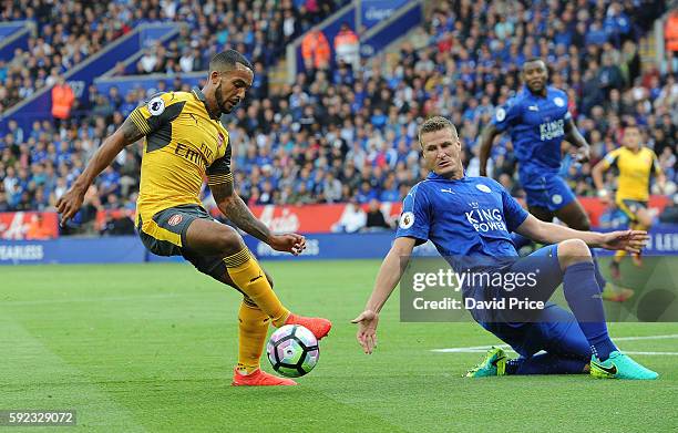 Arsenal O2 Walcott 105 Robert Walcott Photos & High Res Pictures - Getty Images