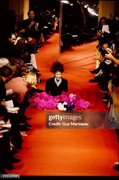 Naomi Campbell trip on the runway at the Vivienne Westwood Fall 1993 RTW runway show.