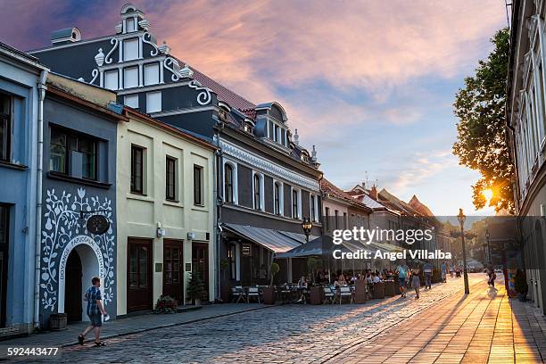 kaunas. vilniaus street - kaunas fotografías e imágenes de stock