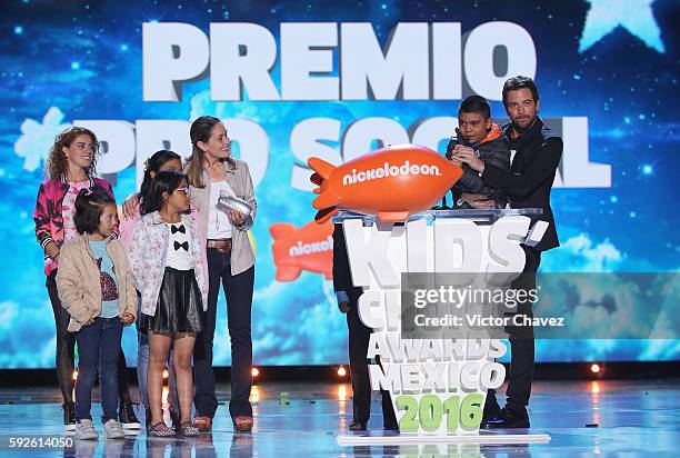 Fundación EDUCA director Rosa Isela Gluyas receives the Pro-Social award during the Nickelodeon Kids' Choice Awards Mexico 2016 at Auditorio Nacional...