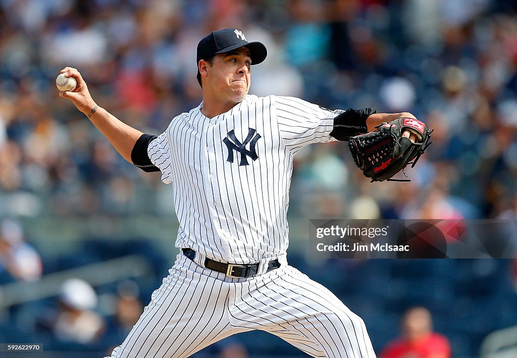 Toronto Blue Jays v New York Yankees