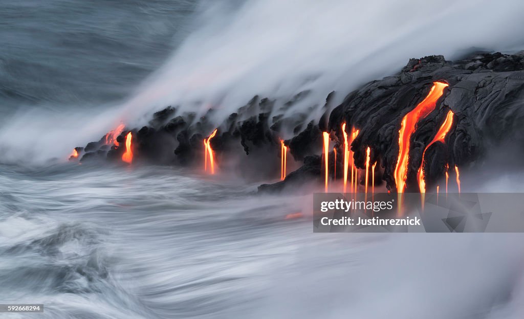 Entrée dans l’océan de lave, Kilauea, Hawaï