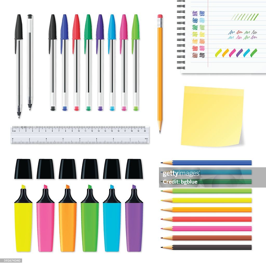 Ensemble de fournitures de bureau isolées sur fond blanc