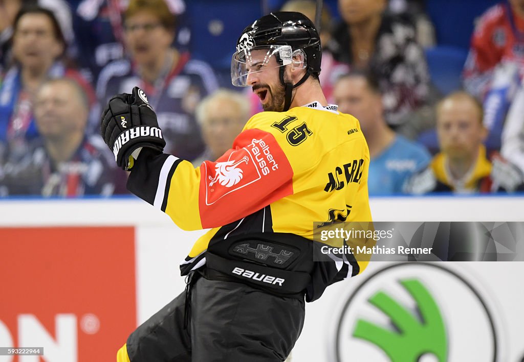 Eisbaeren Berlin v SaiPa Lappeenranta - CHL