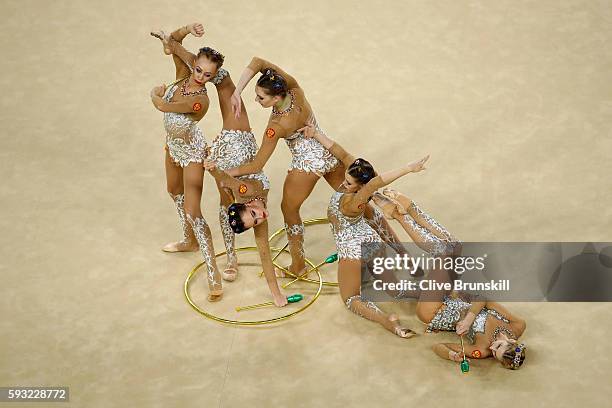 Vera Biriukova, Anastasia Bliznyuk, Anastasiia Maksimova, Anastasiia Tatareva and Maria Tolkacheva of Russia compete during the Group All-Around...