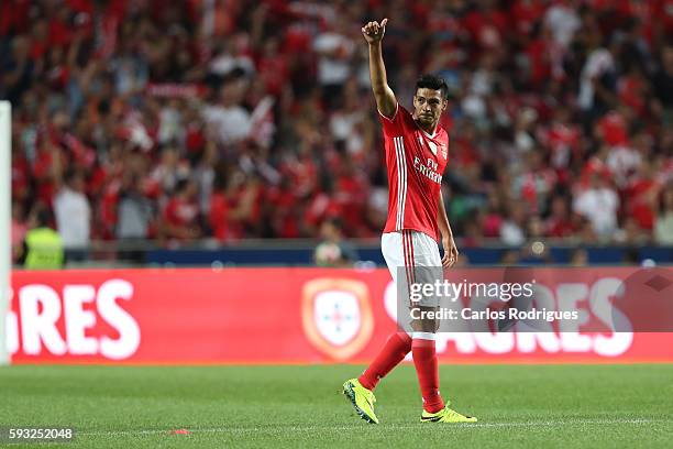 Benfica's Mexican forward Raul Jimenez celebrates scoring Benfica«s goal during the match between SL Benfica and Vitoria Setubal FC for the...