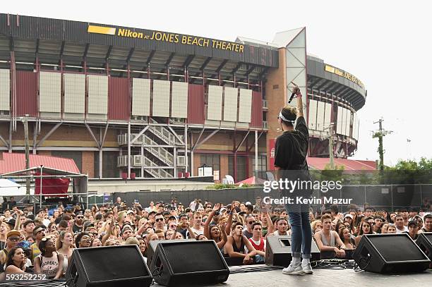 William Singe performs onstage during the 2016 Billboard Hot 100 Festival - Day 2 at Nikon at Jones Beach Theater on August 21, 2016 in Wantagh, New...