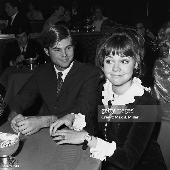 Actors Sally Field and Steven Craig sitting together at the Golden ...