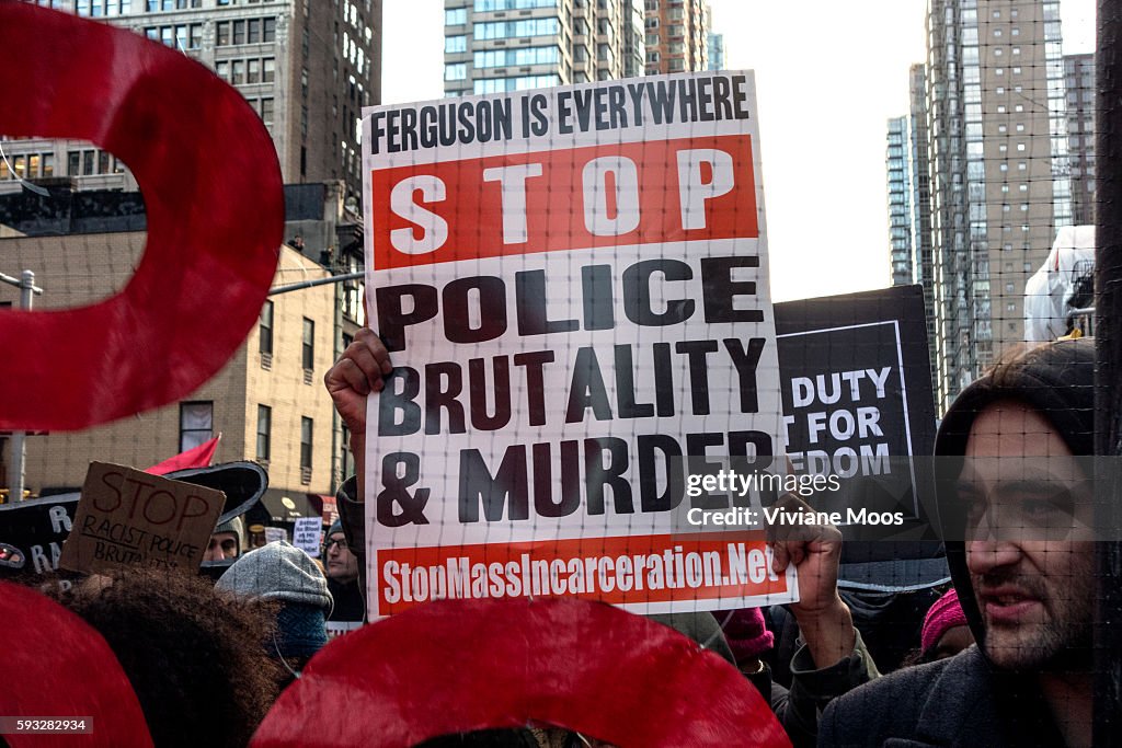 USA, New York, Protesters of police killing march in New York demanding Justice For All