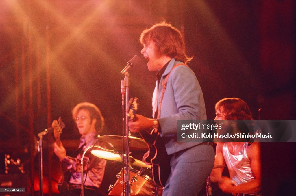 Creedence Clearwater Revival Live At Nippon Budokan