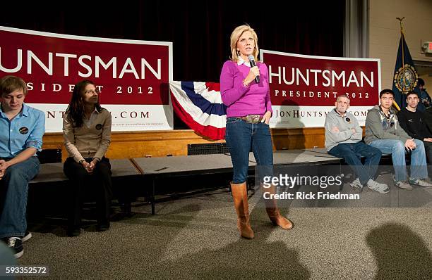 Mary Kaye Huntsman, wife of Republican presidential candidate, Jon Huntsman speaking prior to her husband at a town hall meeting at Pelham, NH Town...