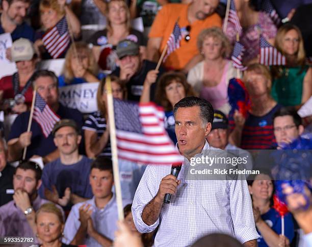 Mitt Romney Rally 100 Holman Stadium (Nashua) Photos & High Res Pictures - Getty Images