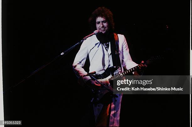 Bob Dylan live at Nippon Budokan, Tokyo, February 20, 1978.