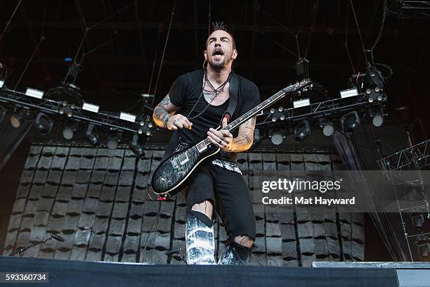 Adam Gontier of Saint Asonia performs on stage during the 99.9 KISW Pain In The Grass music festival at White River Amphitheatre on August 21, 2016...