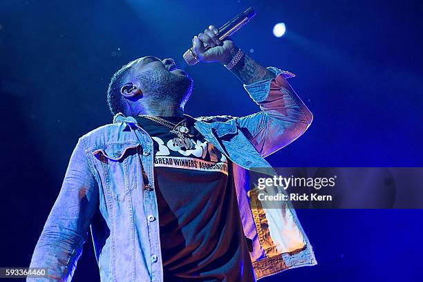 Ken Gates Rapper 383 Kevin Gates Rapper Stock Photos, High-Res Pictures, and Images ...