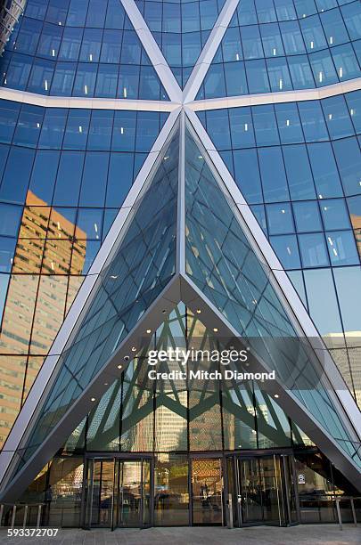 downtown calgary building views - downtown calgary stock pictures, royalty-free photos & images