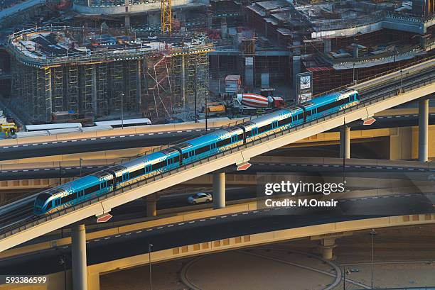 dubai metro - dubai metro stock pictures, royalty-free photos & images