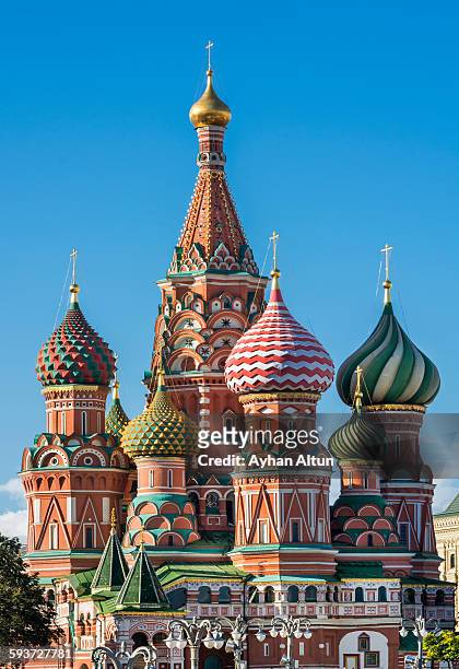 saint basil's cathedral in moscow, russia - catedral de san basilio fotografías e imágenes de stock