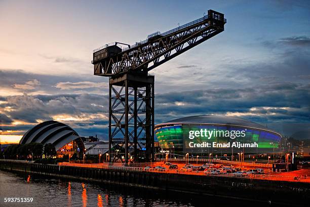 the finnieston crane, glasgow, scotland - clyde moon stock pictures, royalty-free photos & images