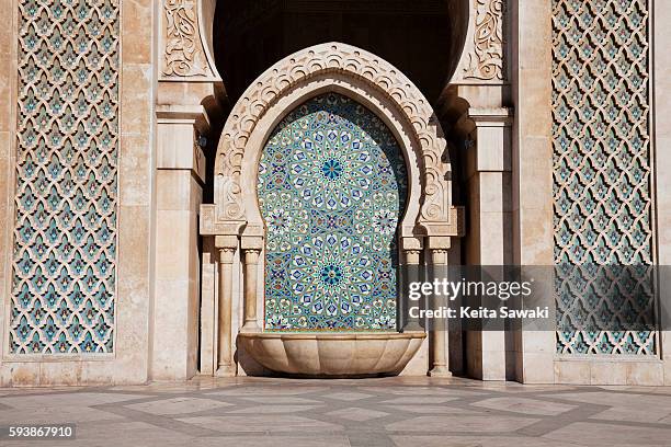 hassan ii mosque, casablanca, morocco - mosque hassan ii stock pictures, royalty-free photos & images