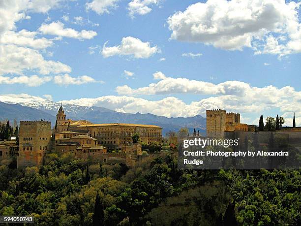 la alhambra view. - alcazaba of alhambra stock pictures, royalty-free photos & images