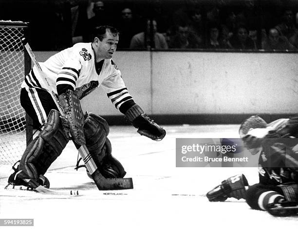 Goalie Glenn Hall defends the net during an NHL game against the New York Rangers on November 17, 1965 at the Madison Square Garden in New York, New...