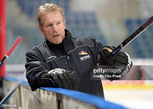 Assistant coach Geoff Ward of Team Germany during a training session on August 22, 2016 in Mannheim, Germany.