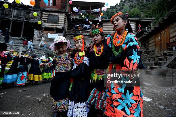 Uchal Pak Uchal Photos and Premium High Res Pictures - Getty Images