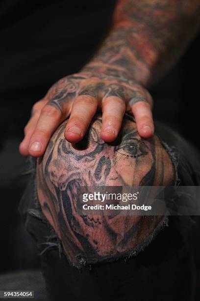 70 Swan Tattoos Photos and Premium High Res Pictures - Getty Images