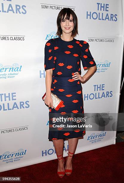 Actress Mary Elizabeth Winstead attends the premiere of "The Hollars" at Linwood Dunn Theater on August 22, 2016 in Los Angeles, California.