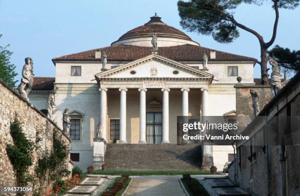 the villa rotonda in vicenza - palladian stock pictures, royalty-free photos & images
