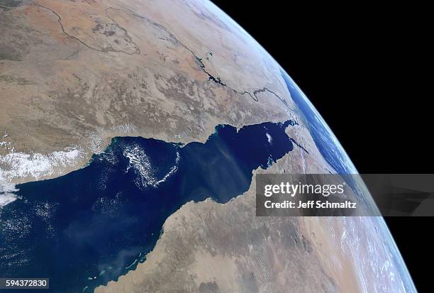 the red sea from space - saudi 1900 photos et images de collection