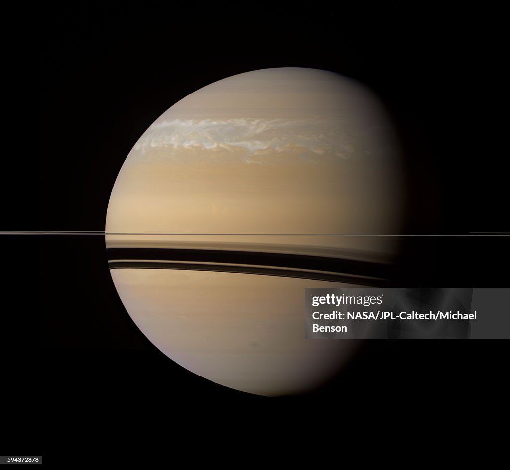 A massive storm rages on Saturn: 2/2